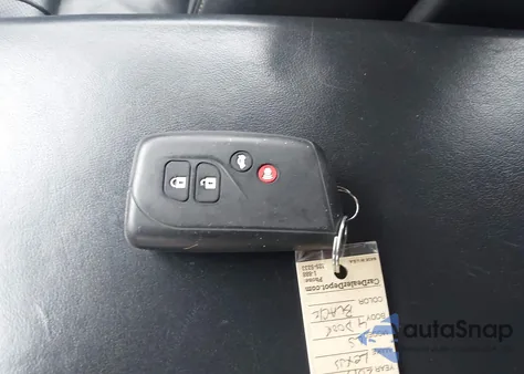 2015 Lexus Ls 460 z USA, uszkodzony, nr VIN JTHCL5EF0F5023240